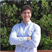 Profesor novel de física buscando dar clases a secundaria o bachillerato